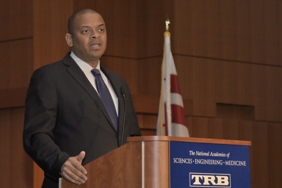 Transportation Secretary Anthony Foxx. Credit TRB.